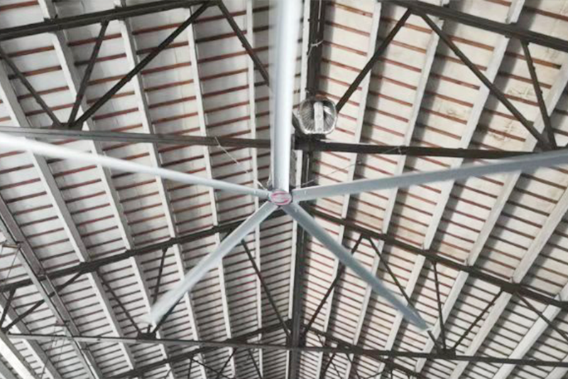 大型工業(yè)風(fēng)扇電機(jī)怎么選？